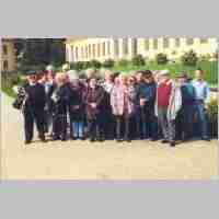 59-08-1005 Teilnehmer des 9. Allenburger Klassentreffens im Barockgarten August des Starken in Grosssedlitz.jpg
